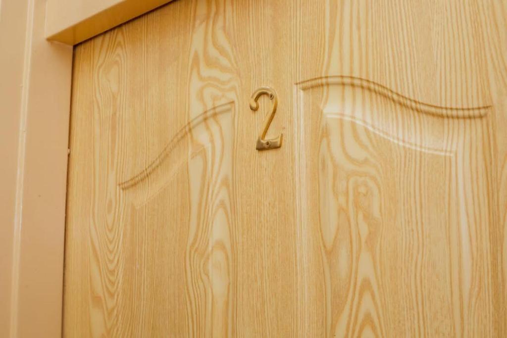 Birdville Bnb Guest House Габороне Екстериор снимка