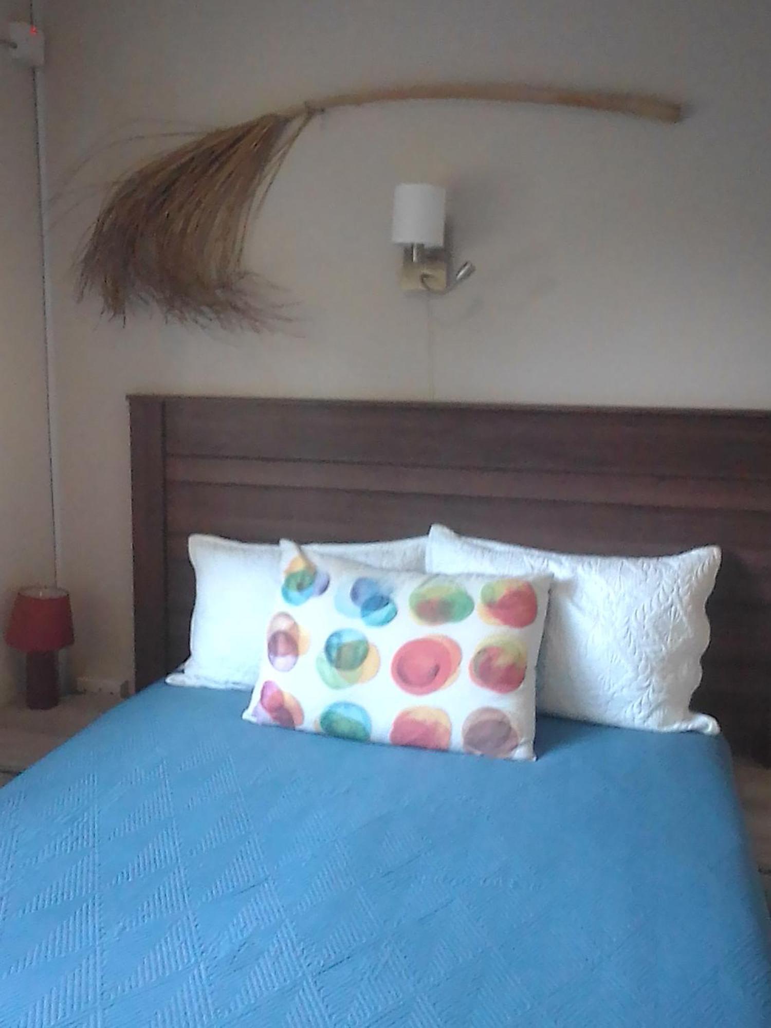Birdville Bnb Guest House Габороне Екстериор снимка