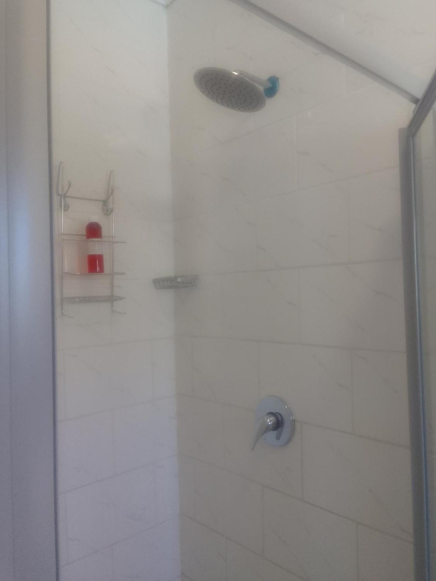 Birdville Bnb Guest House Габороне Екстериор снимка