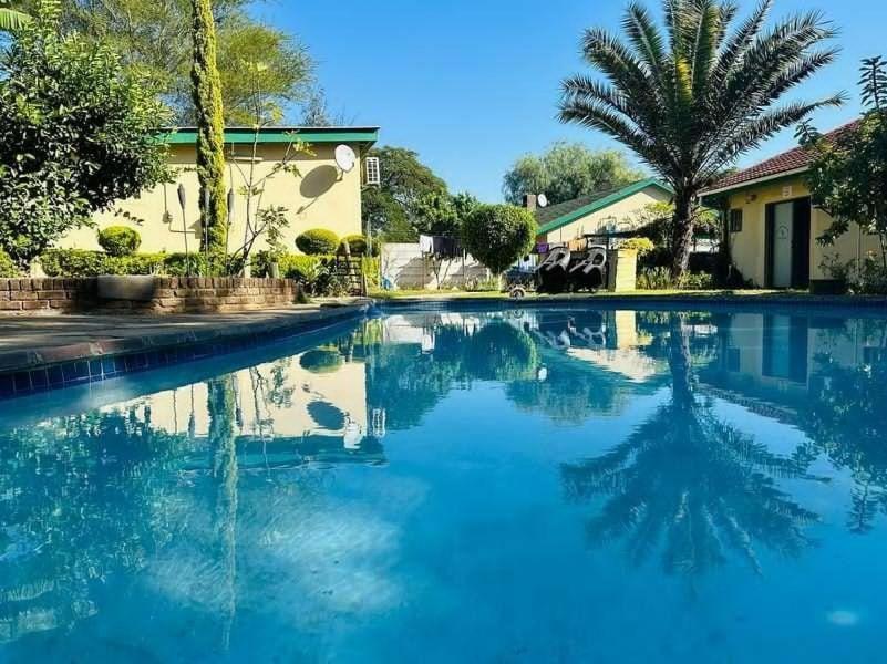 Birdville Bnb Guest House Габороне Екстериор снимка