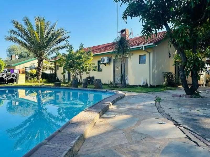 Birdville Bnb Guest House Габороне Екстериор снимка
